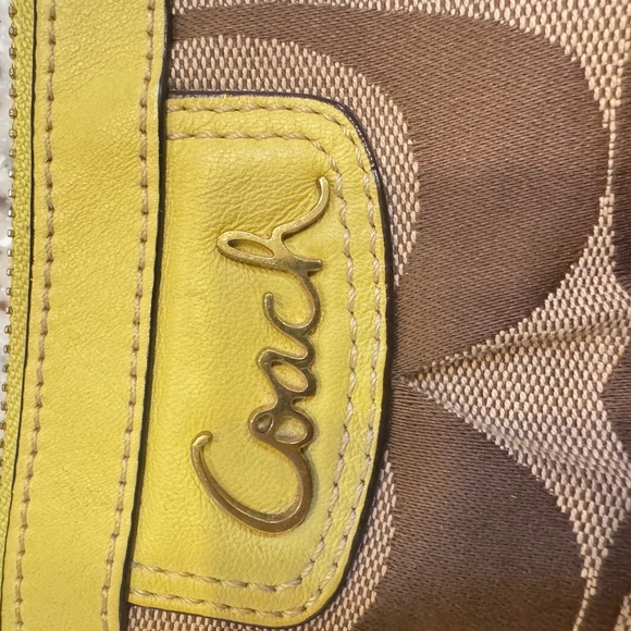 Coach Park Signature Chartreuse Leather and Canvas‎ Crossbody Y2K 11x7x3 RARE - Picture 7 of 10